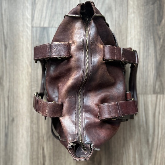 Hugo Boss Vintage Leather Shoulder Bag - Picture 4 of 15